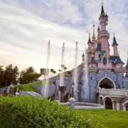 Crystal Disneyland Bmyguest *